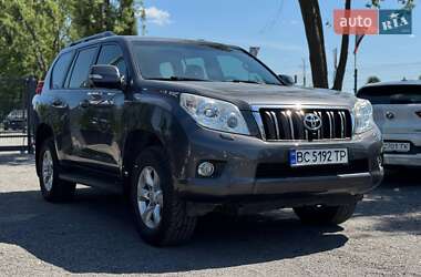 Внедорожник / Кроссовер Toyota Land Cruiser Prado 2013 в 