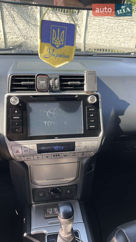Позашляховик / Кросовер Toyota Land Cruiser Prado 2018 в Полтаві фото 8 Позашляховик / Кросовер Toyota Land Cruiser Prado 2018 в Полтаві