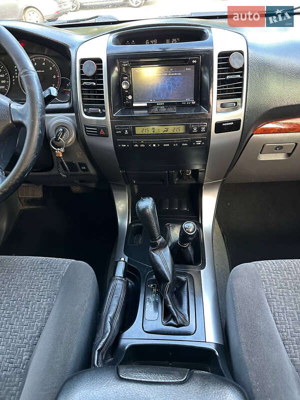 Позашляховик / Кросовер Toyota Land Cruiser Prado 2007 в Фастові