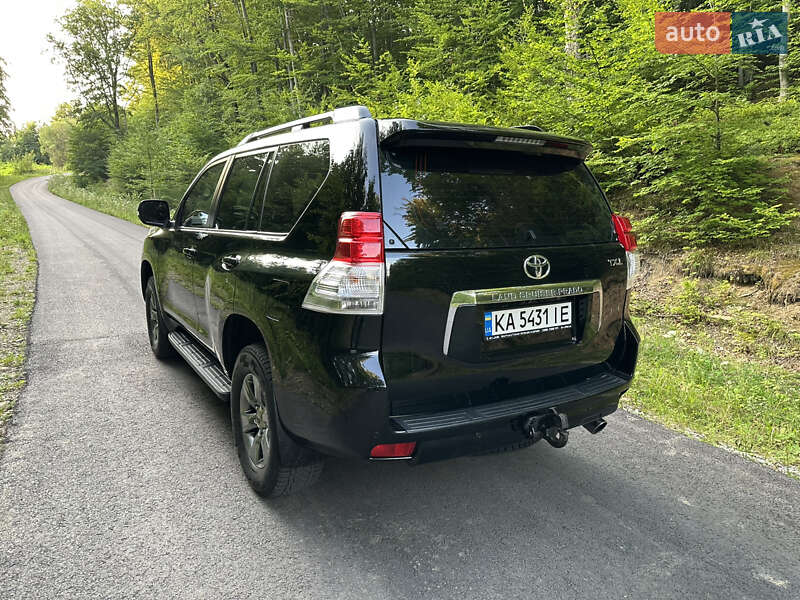 Позашляховик / Кросовер Toyota Land Cruiser Prado 2010 в Івано-Франківську