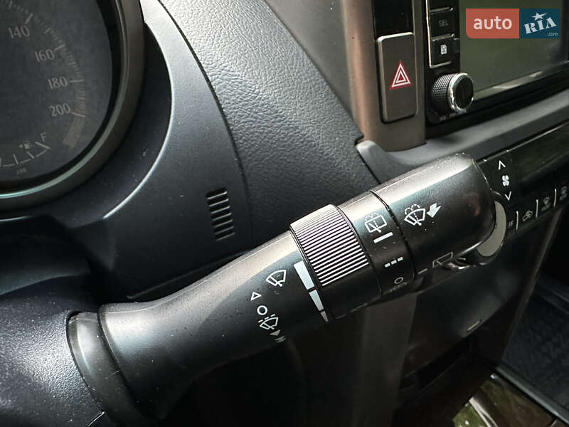 Позашляховик / Кросовер Toyota Land Cruiser Prado 2010 в Івано-Франківську