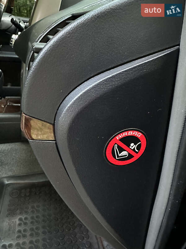 Позашляховик / Кросовер Toyota Land Cruiser Prado 2010 в Івано-Франківську