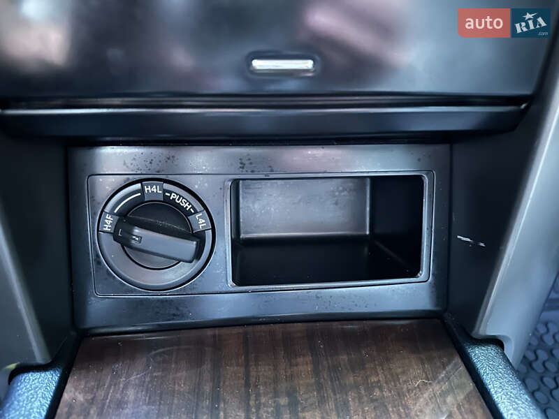 Позашляховик / Кросовер Toyota Land Cruiser Prado 2010 в Івано-Франківську