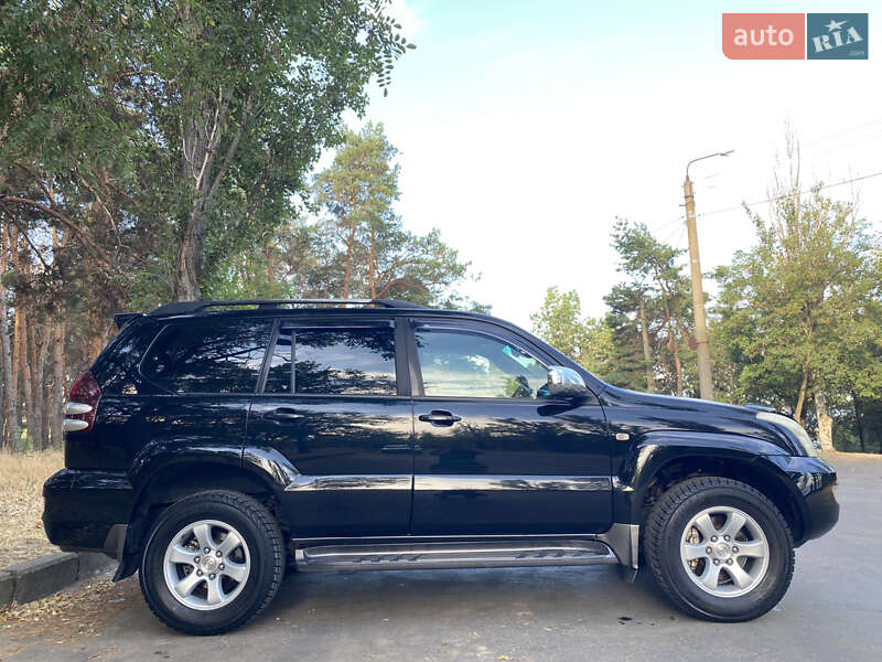 Позашляховик / Кросовер Toyota Land Cruiser Prado 2007 в Миколаєві