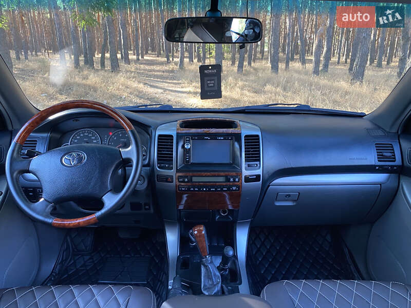 Позашляховик / Кросовер Toyota Land Cruiser Prado 2007 в Миколаєві