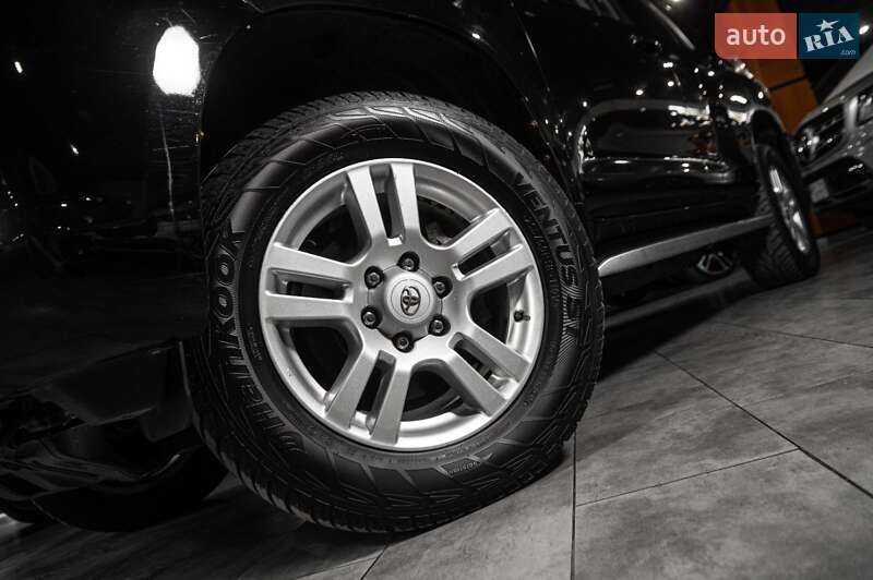 Внедорожник / Кроссовер Toyota Land Cruiser Prado 2010 в Одессе