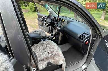 Внедорожник / Кроссовер Toyota Land Cruiser Prado 2012 в 