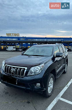 Toyota Land Cruiser Prado 2011