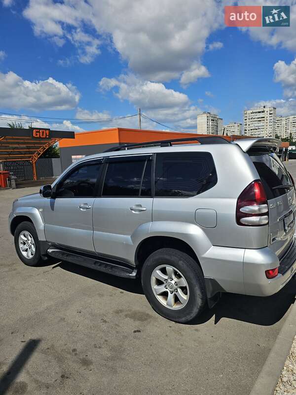Внедорожник / Кроссовер Toyota Land Cruiser Prado 2006 в Харькове фото 4 Внедорожник / Кроссовер Toyota Land Cruiser Prado 2006 в Харькове