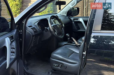 Внедорожник / Кроссовер Toyota Land Cruiser Prado 2019 в 