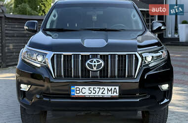 Внедорожник / Кроссовер Toyota Land Cruiser Prado 2019 в 