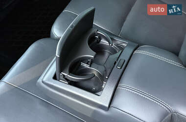 Внедорожник / Кроссовер Toyota Land Cruiser Prado 2019 в 