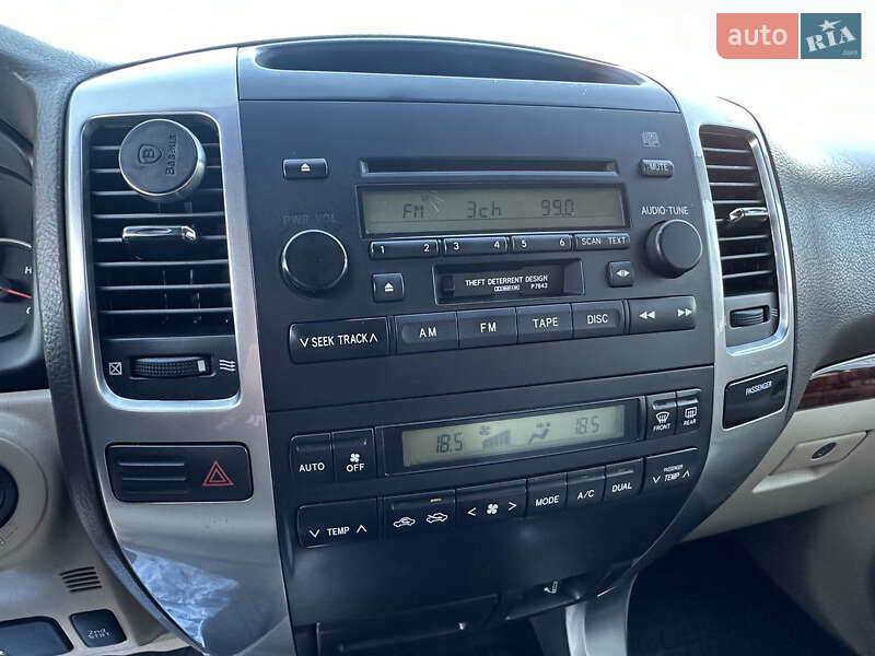 Позашляховик / Кросовер Toyota Land Cruiser Prado 2006 в Києві