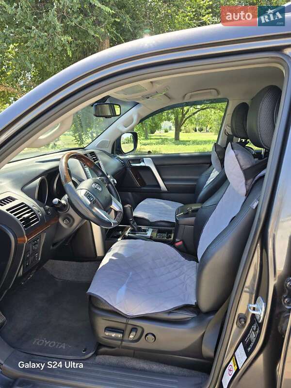 Внедорожник / Кроссовер Toyota Land Cruiser Prado 2011 в Измаиле