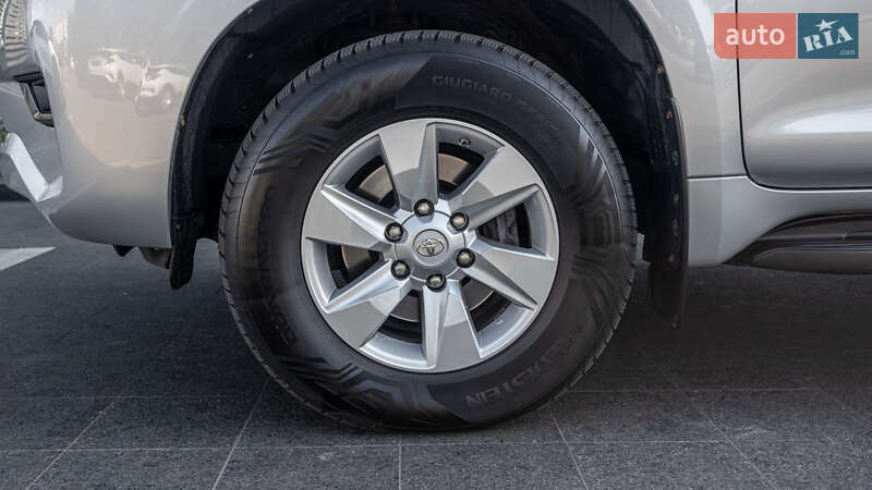 Внедорожник / Кроссовер Toyota Land Cruiser Prado 2019 в Днепре