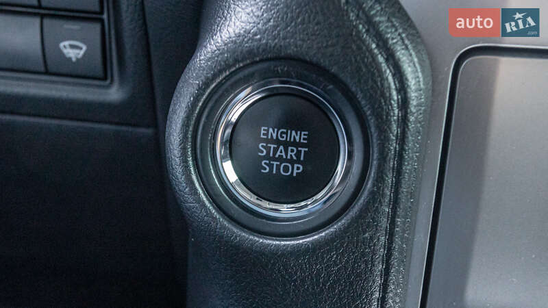 Внедорожник / Кроссовер Toyota Land Cruiser Prado 2019 в Днепре