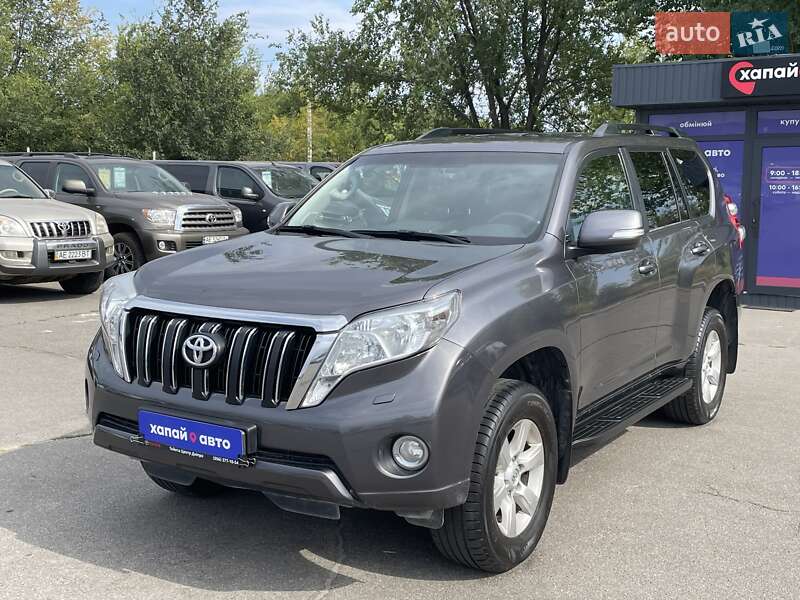 Toyota Land Cruiser Prado 2013