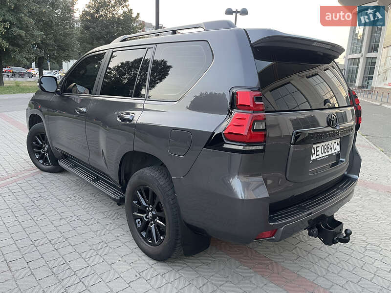 Внедорожник / Кроссовер Toyota Land Cruiser Prado 2020 в Днепре