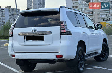 Позашляховик / Кросовер Toyota Land Cruiser Prado 2021 в Києві