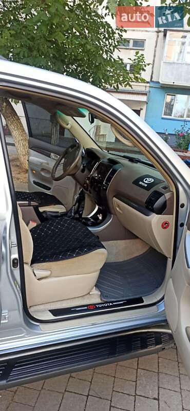 Внедорожник / Кроссовер Toyota Land Cruiser Prado 2005 в Черновцах фото 29 Внедорожник / Кроссовер Toyota Land Cruiser Prado 2005 в Черновцах