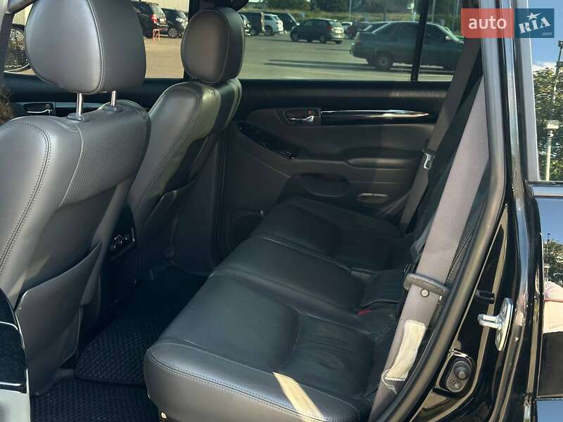 Внедорожник / Кроссовер Toyota Land Cruiser Prado 2006 в Стрые