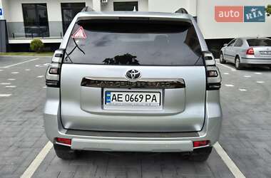 Внедорожник / Кроссовер Toyota Land Cruiser Prado 2020 в 