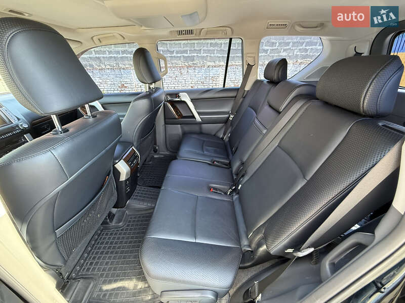Внедорожник / Кроссовер Toyota Land Cruiser Prado 2013 в Малине фото 18 Внедорожник / Кроссовер Toyota Land Cruiser Prado 2013 в Малине