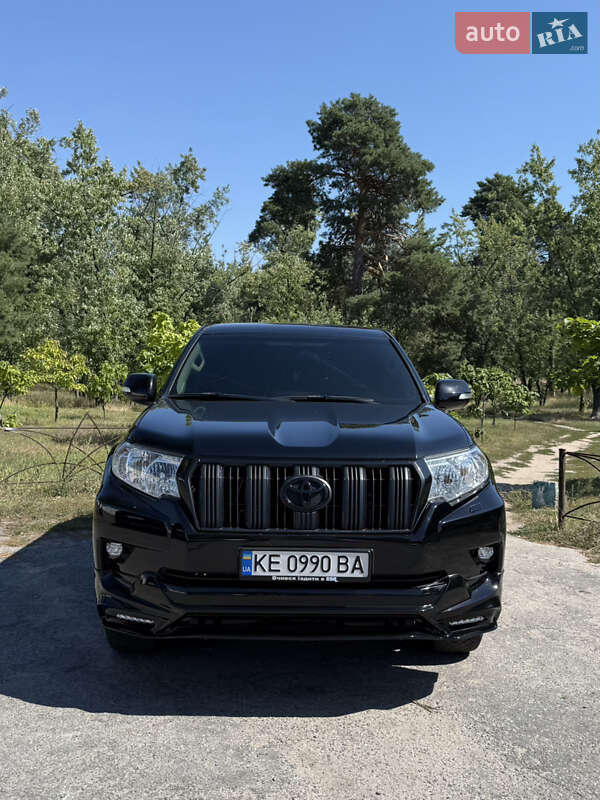 Toyota Land Cruiser Prado 2019
