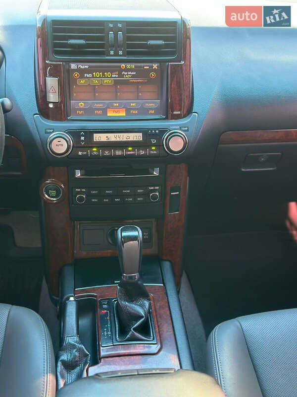 Внедорожник / Кроссовер Toyota Land Cruiser Prado 2013 в Киеве