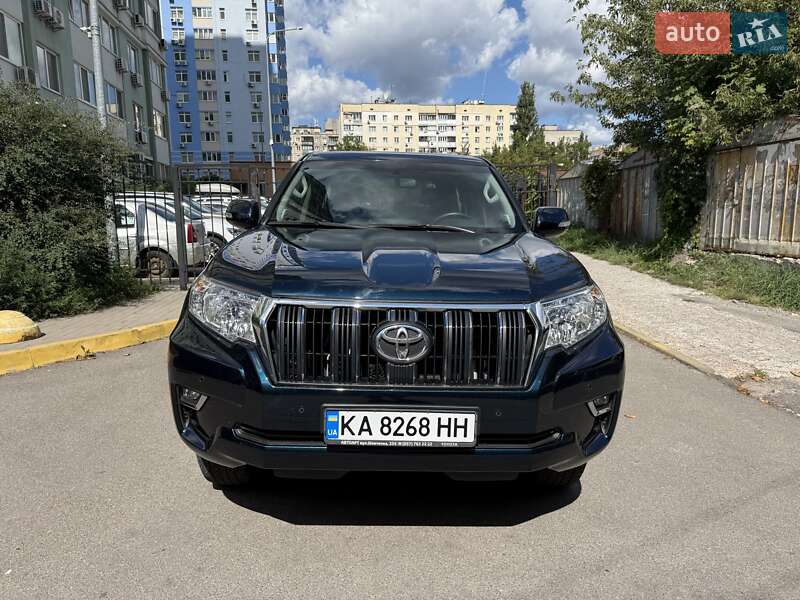 Внедорожник / Кроссовер Toyota Land Cruiser Prado 2017 в Киеве