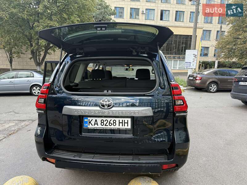 Внедорожник / Кроссовер Toyota Land Cruiser Prado 2017 в Киеве