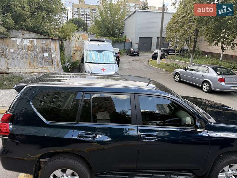 Внедорожник / Кроссовер Toyota Land Cruiser Prado 2017 в Киеве