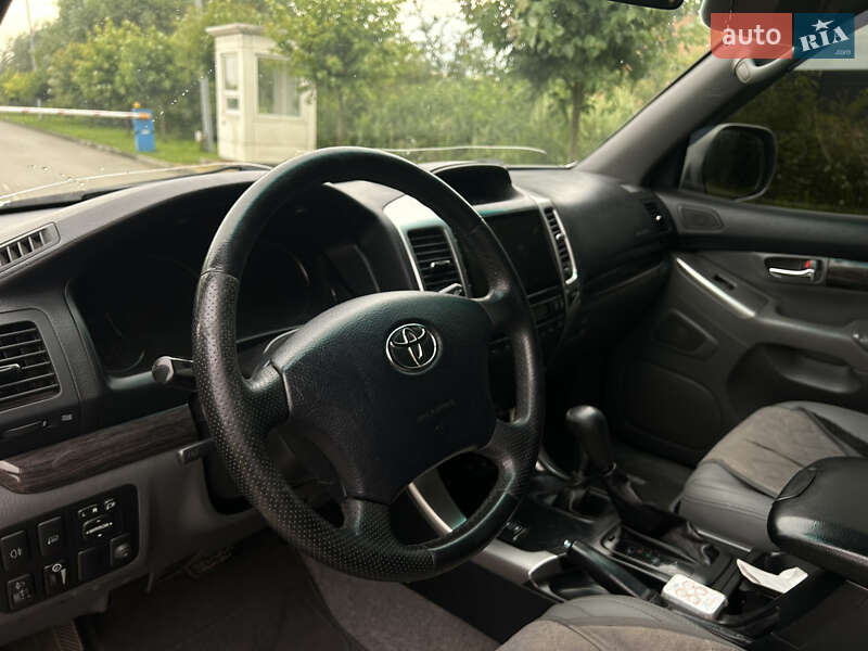 Внедорожник / Кроссовер Toyota Land Cruiser Prado 2006 в Львове