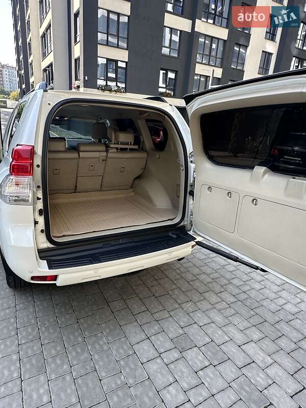 Внедорожник / Кроссовер Toyota Land Cruiser Prado 2010 в Ивано-Франковске