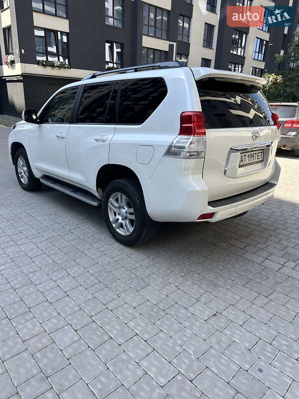 Внедорожник / Кроссовер Toyota Land Cruiser Prado 2010 в Ивано-Франковске