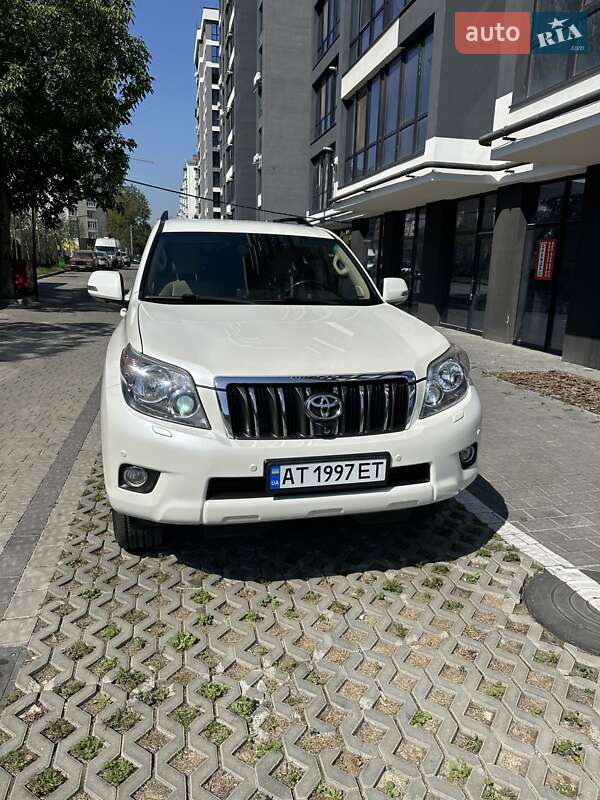 Внедорожник / Кроссовер Toyota Land Cruiser Prado 2010 в Ивано-Франковске