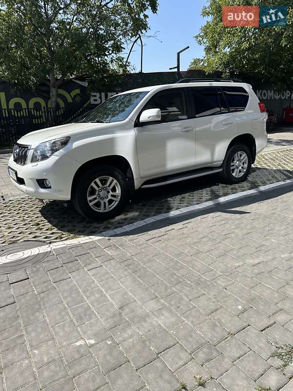 Внедорожник / Кроссовер Toyota Land Cruiser Prado 2010 в Ивано-Франковске