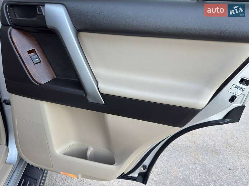 Внедорожник / Кроссовер Toyota Land Cruiser Prado 2011 в Ахтырке фото 47 Внедорожник / Кроссовер Toyota Land Cruiser Prado 2011 в Ахтырке