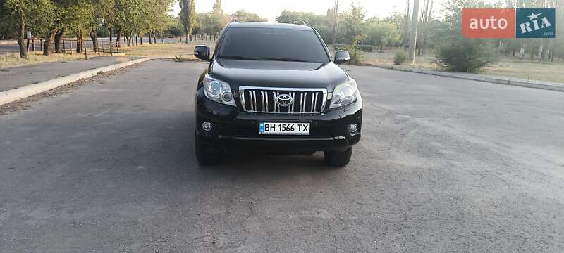 Внедорожник / Кроссовер Toyota Land Cruiser Prado 2010 в Николаеве