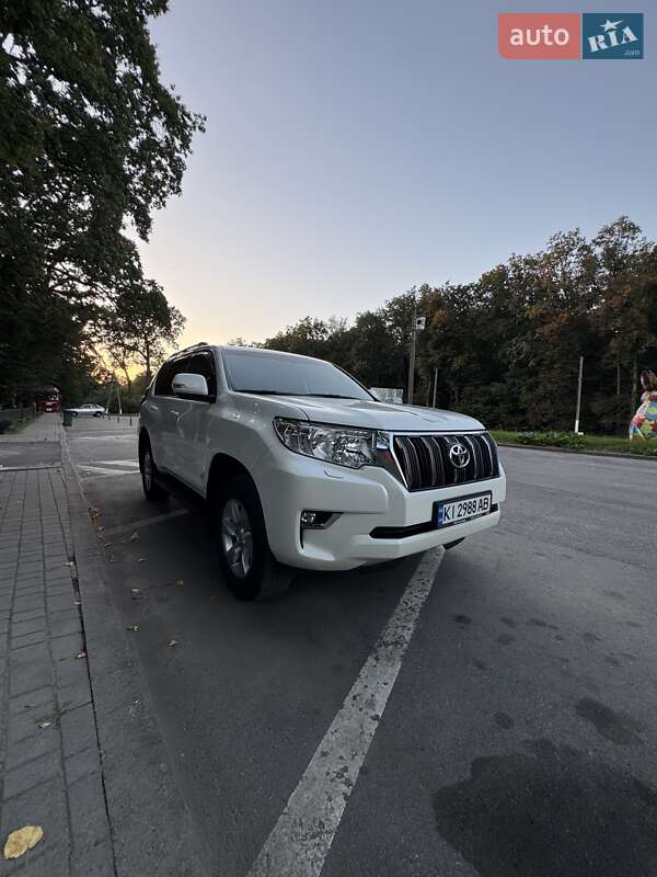 Внедорожник / Кроссовер Toyota Land Cruiser Prado 2019 в Виннице фото 5 Внедорожник / Кроссовер Toyota Land Cruiser Prado 2019 в Виннице