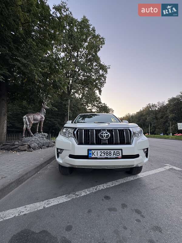 Внедорожник / Кроссовер Toyota Land Cruiser Prado 2019 в Виннице фото 3 Внедорожник / Кроссовер Toyota Land Cruiser Prado 2019 в Виннице