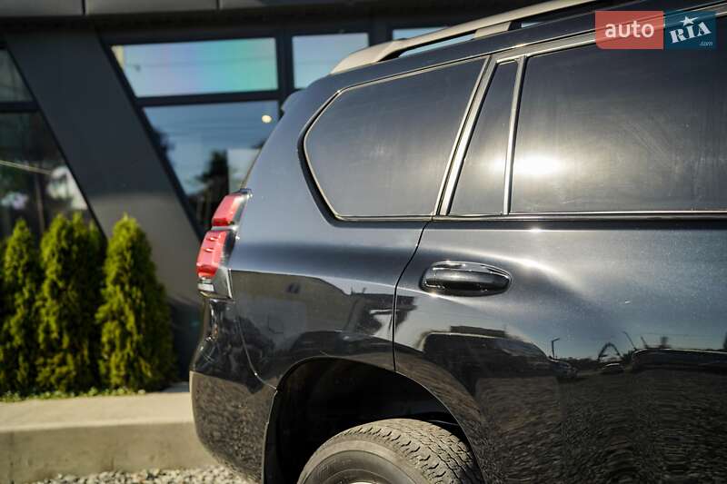 Внедорожник / Кроссовер Toyota Land Cruiser Prado 2020 в Черновцах