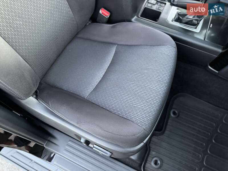Внедорожник / Кроссовер Toyota Land Cruiser Prado 2013 в Киеве