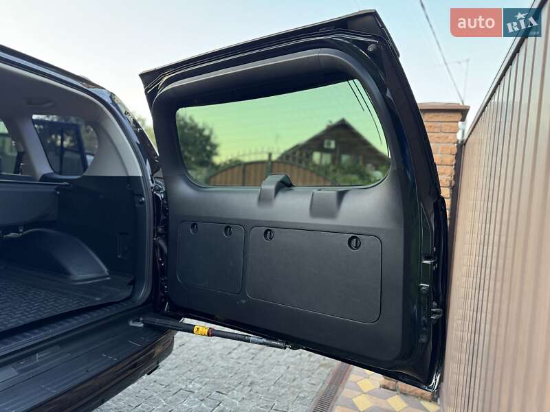 Внедорожник / Кроссовер Toyota Land Cruiser Prado 2013 в Киеве