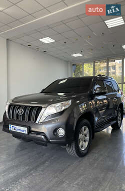 Внедорожник / Кроссовер Toyota Land Cruiser Prado 2014 в Николаеве