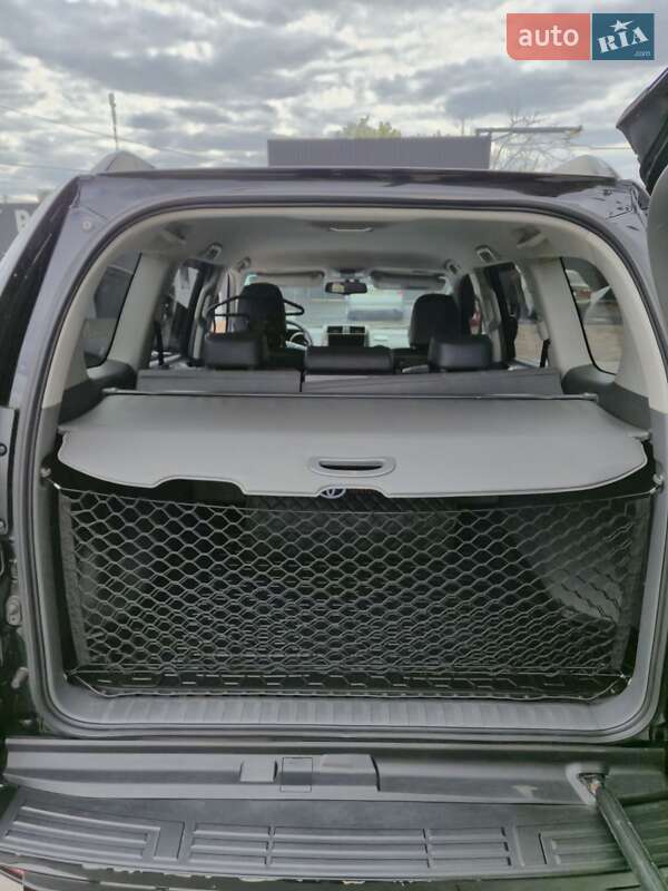 Внедорожник / Кроссовер Toyota Land Cruiser Prado 2012 в Днепре