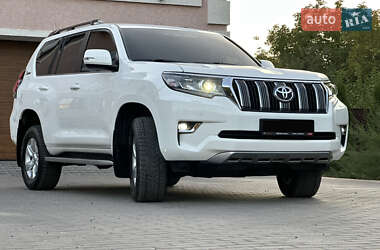 Позашляховик / Кросовер Toyota Land Cruiser Prado 2019 в 