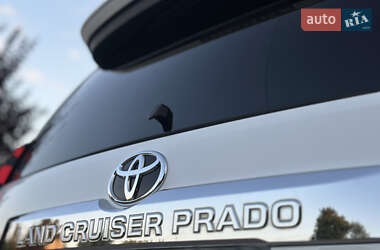 Позашляховик / Кросовер Toyota Land Cruiser Prado 2019 в 