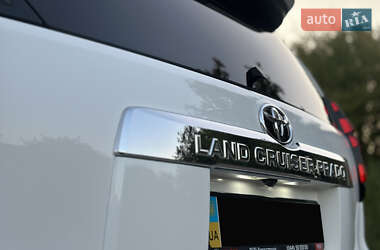 Позашляховик / Кросовер Toyota Land Cruiser Prado 2019 в 