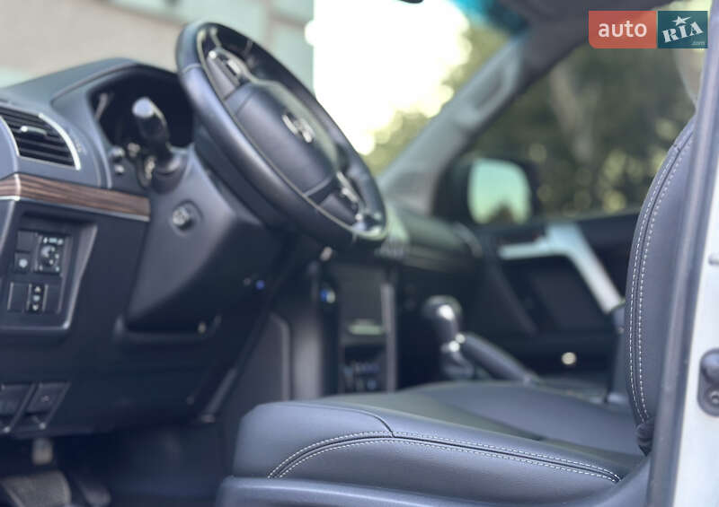 Позашляховик / Кросовер Toyota Land Cruiser Prado 2019 в Вінниці фото 107 Позашляховик / Кросовер Toyota Land Cruiser Prado 2019 в Вінниці